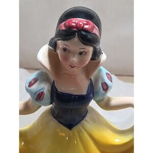 Vintage 1960's Walt Disney Products Snow White Figurine Made in Japan 7.5" Tall